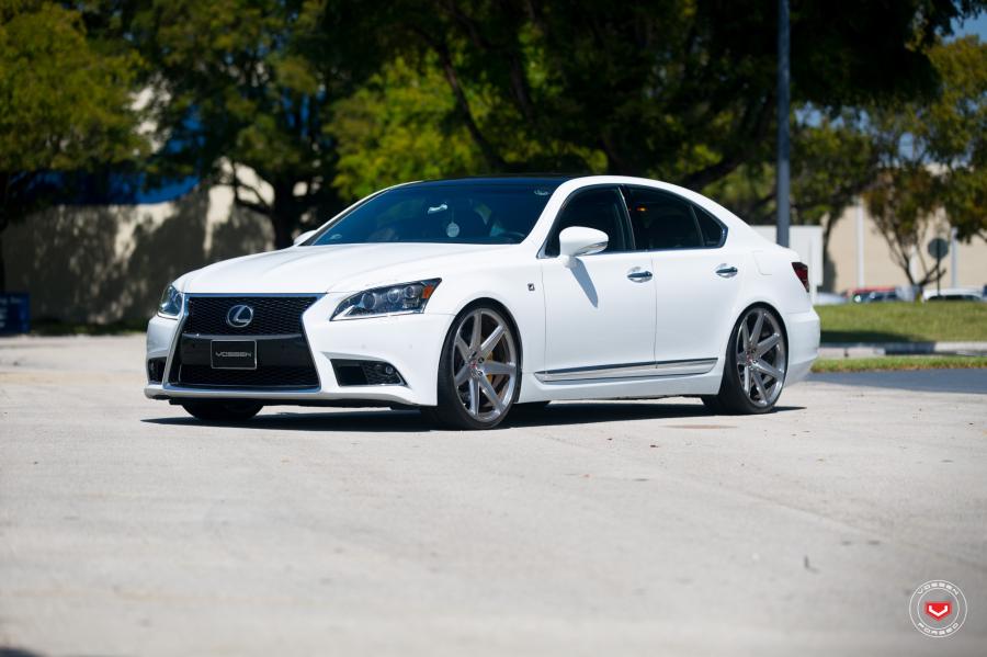 Lexus LS460 on Vossen Wheels (CG-207) '2017
